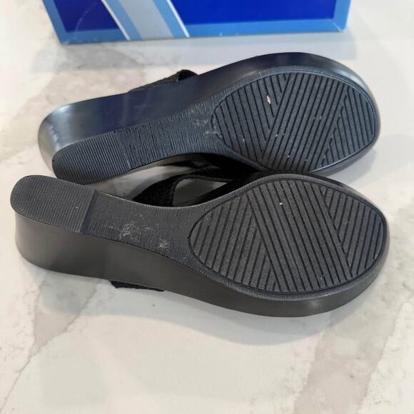 White Mountain Wedge Thong Sandals Women’s 8M Black/Silver Sequins/Rhinestones - Picture 7 of 8